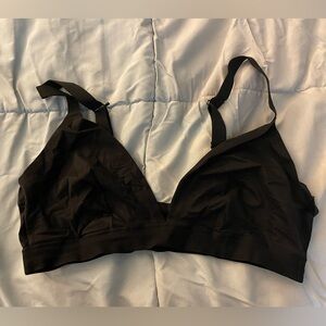 Unlined Bralette Deep V XL Black